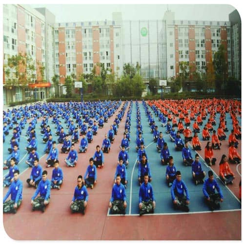 初三毕业学生读高铁专业就业如何 成都高铁学校